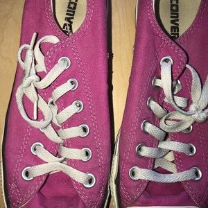 Magenta Converse like new
